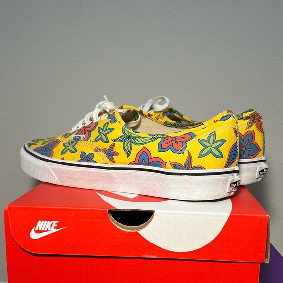 Vans Authentic “ Hawaii Edition “ Size 10.5 Used - Picture 2 of 4